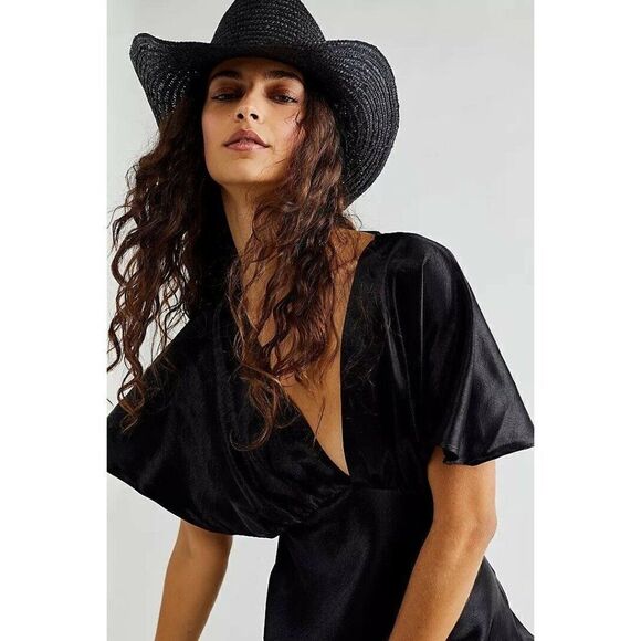 NEW FREE PEOPLE BEATRICE SATIN PLUNGE MAXI DRESS GOWN IN BLACK - Picture 3 of 4